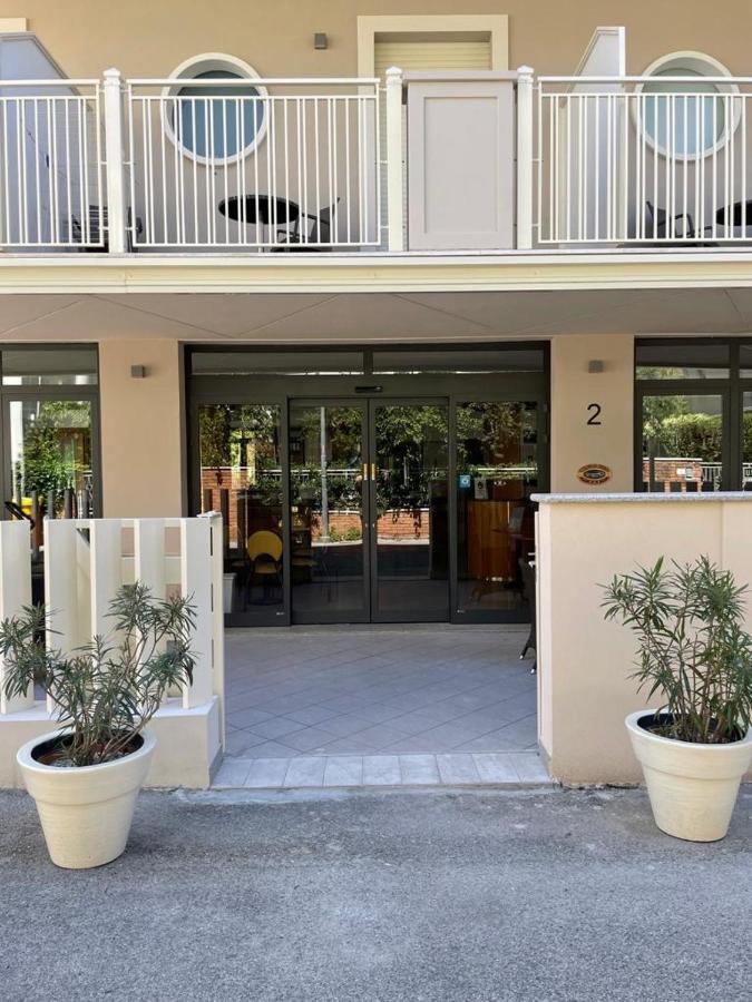 Hotel Petrarca ริมินี ภายนอก รูปภาพ
