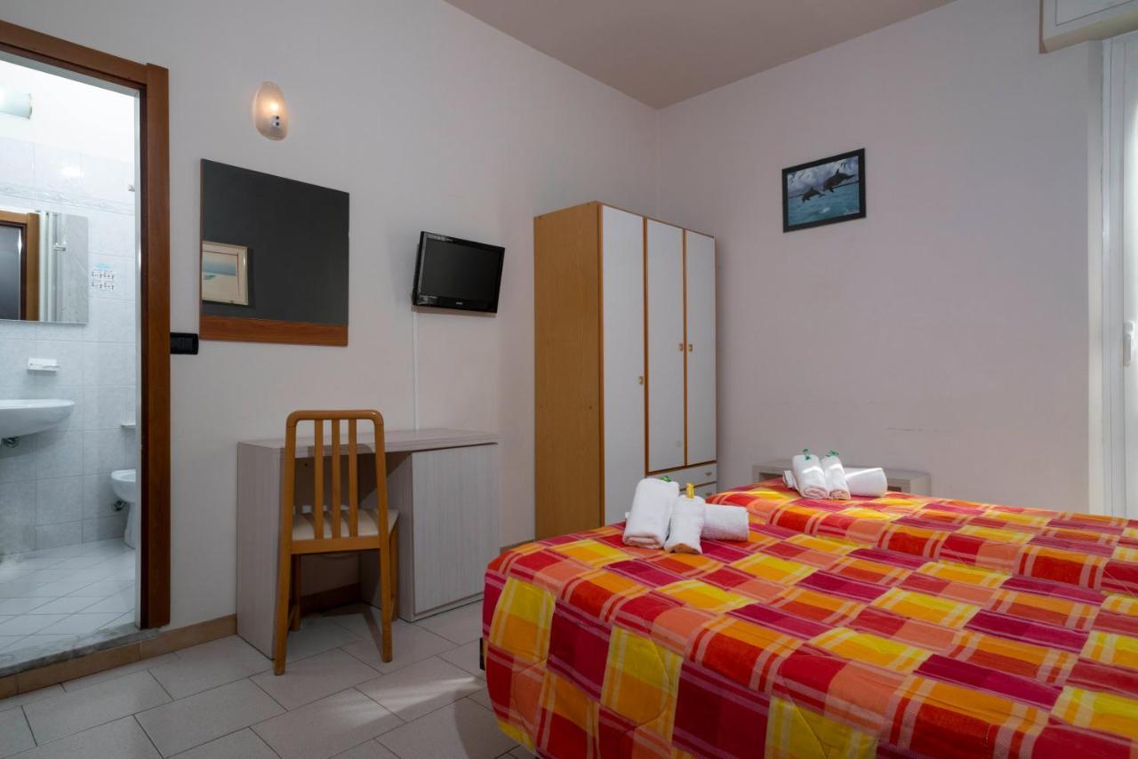 Hotel Petrarca ริมินี ภายนอก รูปภาพ